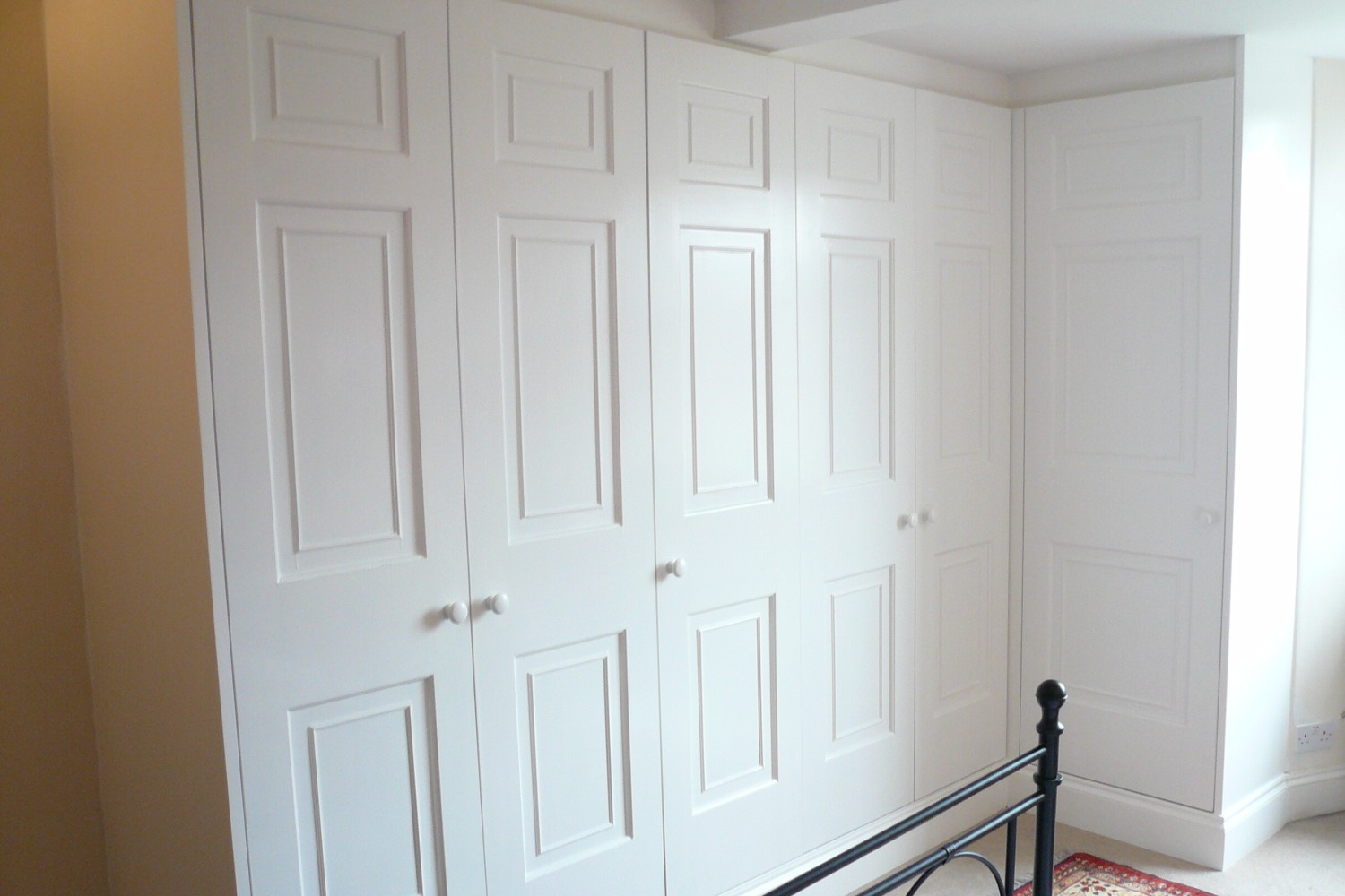 Beautiful fitted wardrobes - Bristol Bookcase Company
